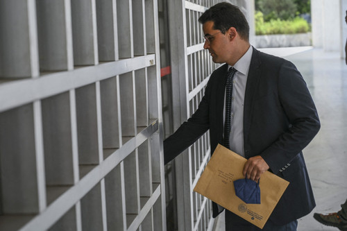 Ελλάδα: Δημοσιογράφος μεταφέρει την υπόθεση παρακολούθησης στο ΕΔΔΑ / FIP